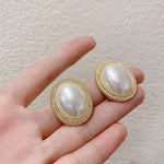 Trendy Geometric Oval Shiny Pearl Stud Earrings Modern Fashion Jewelry For Women