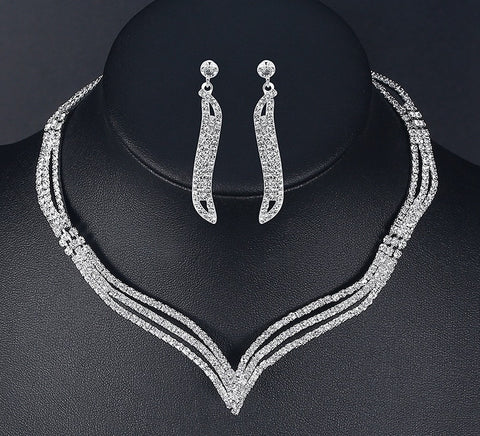 Gorgeous Silver Plated Wedding Crystal Statement Jewelry Set - Collar Necklace & Long Drop Dangle Earrings