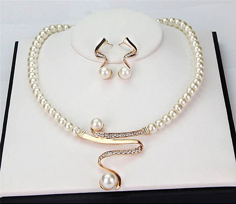 Elegant Gold Plated Pearl Crystal Necklace Earrings New Designer Wedding Fashion Jewelry Set